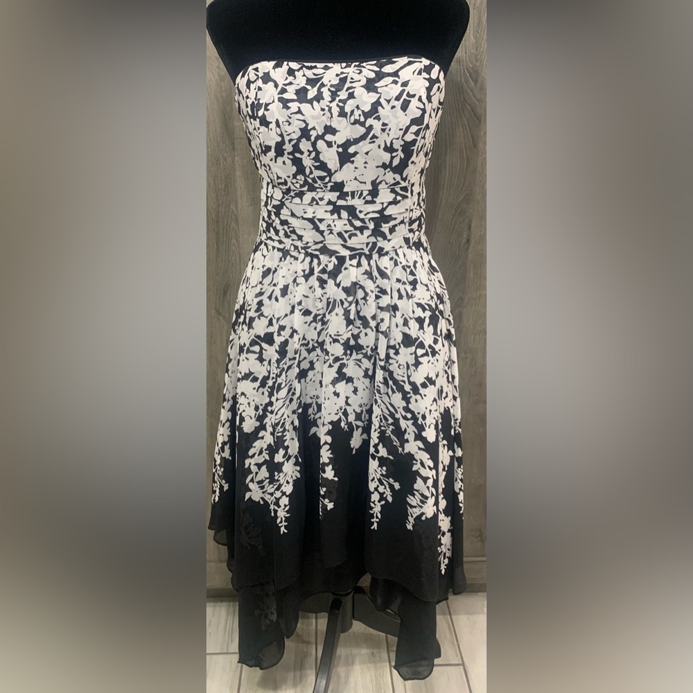 White House Black Market Floral Strapless Uneven Hemline Sun Dress Womens Size 0